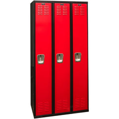 Horizontal Locker: Latch