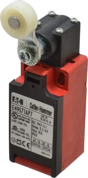 Eaton Cutler-Hammer - SPDT, NC/NO, 240 VAC, 30 VDC, Screw Terminal, Roller Lever Actuator, General Purpose Limit Switch - 4, 13, 4X, 6P NEMA Rating, IP65 IPR Rating, Screw Mount - Makers Industrial Supply