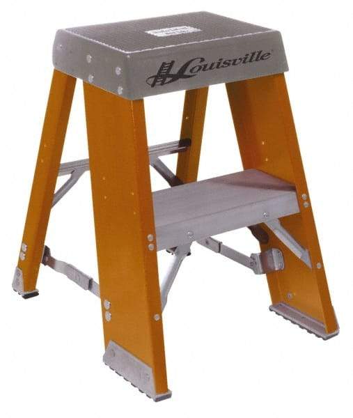 Louisville - 3 Steps, 3' High, Type IA Rating, Fiberglass Step Stand - 300 Lb Capacity, 19-11/16" Base Width - Makers Industrial Supply