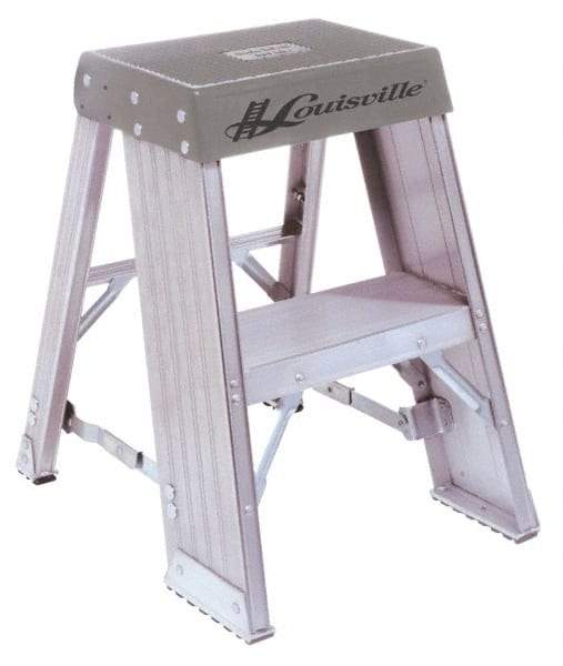 Louisville - 3 Steps, 3' High, Type IA Rating, Aluminum Step Stand - 300 Lb Capacity, 19-11/16" Base Width - Makers Industrial Supply