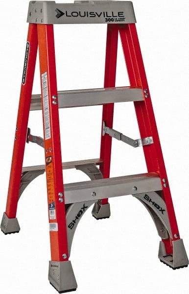 Louisville - 3 Steps, 3' High, Type IA Rating, Fiberglass Step Ladder - 300 Lb Capacity, 18-1/16" Base Width - Makers Industrial Supply