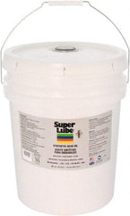 Synco Chemical - 5 Gal Pail, Synthetic Gear Oil - -45°F to 450°F, ISO 460 - Makers Industrial Supply