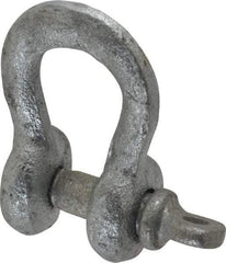 Made in USA - 3/16" Nominal Chain Size, 0.33 Ton Carbon Steel Screw Anchor Shackle - 3/16" Diam, 1/4" Pin Diam, 7/8" High x 3/8" Wide Inside Jaw, 19/32" Inside Width, 9/16" Max Body Thickness - Makers Industrial Supply