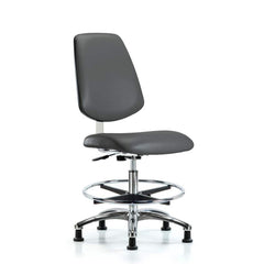 Task Chair: Vinyl, Carbon