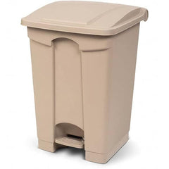 Toter - Biohazardous & Step-Open Trash Cans Label: Unlabeled Trash Can Capacity (Gal.): 12 - Makers Industrial Supply