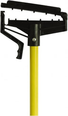 O-Cedar - 60" Standard Fiberglass Quick Connect Mop Handle - 1" Handle Diam, 1 to 5" Wet Mop Head Band, Use with Wet Mops - Makers Industrial Supply