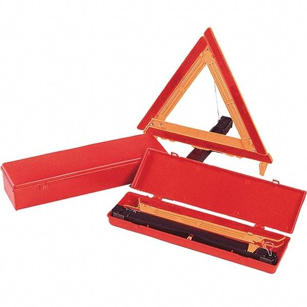 PRO-SAFE - Highway Safety Kits Type: Emergency Roadside Kit Number of Pieces: 1 - Makers Industrial Supply