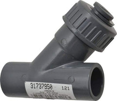 Simtech - 3/4" Pipe, Socket Ends, PVC Y-Strainer - 150 psi Pressure Rating - Makers Industrial Supply