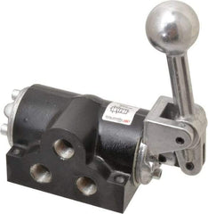 ARO/Ingersoll-Rand - 3/8" NPT Air Control Valve - 4-Way, 2 Position, Lever/Manual Actuated, Manual Return, 2.3 CV Rate & 150 Max psi - Makers Industrial Supply