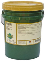 Oak Signature - Oakflo DSY 910, 5 Gal Pail Cutting & Grinding Fluid - Synthetic, For Drilling, Milling, Sawing, Tapping, Turning - Makers Industrial Supply