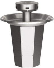 Bradley - Circular, Infrared Sensor, External Drain, 36" Diam, 5 Person Capacity, Stainless Steel, Wash Fountain - 0.5 GPM - Makers Industrial Supply