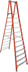 Louisville - 10 Steps, 10' High, Type IA Rating, Fiberglass Platform Ladder - Makers Industrial Supply