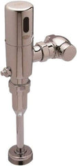 Zurn - 3/4" Spud Coupling, 1" Pipe, Urinal Automatic Flush Valve - Single Flush, 0.125 Gal per Flush, Chrome Cover, Powered by 4 AA Batteries - Makers Industrial Supply