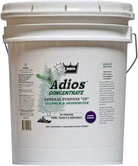 Werth Sanitary Supply - 5 Gal Bucket Cleaner/Degreaser - Liquid, Biodegradable Cleaner & Degreaser, Butyl-Free, Phosphate-Free, Water-Based, No VOC, Lavender - Makers Industrial Supply