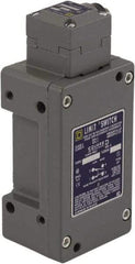 Square D - DPDT, 2NC/2NO, 600 Volt Screw Terminal, Plunger Actuator, General Purpose Limit Switch - 1, 2, 4, 6, 12, 13, 6P NEMA Rating, IP67 IPR Rating - Makers Industrial Supply