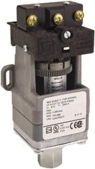 Square D - SPDT, 5 to 250 psi, Electromechanical Pressure and Level Switch - Adjustable Pressure, 120 VAC at 6 Amp, 125 VDC at 0.22 Amp, 240 VAC at 3 Amp, 250 VDC at 0.27 Amp, 1/4 Inch Connector, Screw Terminal, For Use with 9012G - Makers Industrial Supply