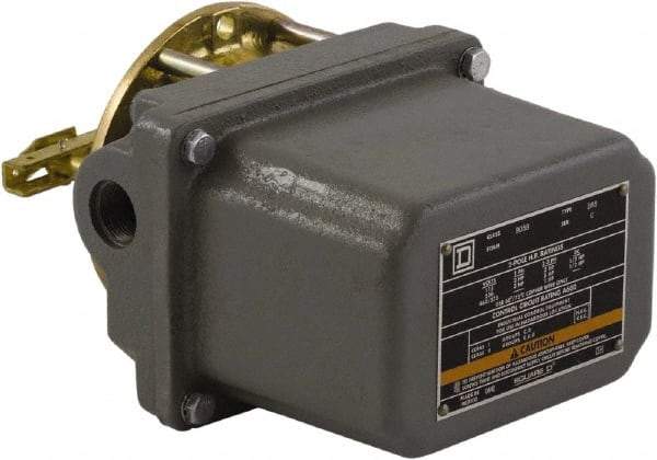 Square D - 7 and 9 NEMA Rated, DPST-DB, Float Switch Pressure and Level Switch - 575 VAC, Line-Load-Load-Line Terminal - Makers Industrial Supply