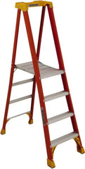 Louisville - 3 Steps, 4' High, Type IA Rating, Fiberglass Platform Ladder - 300 Lb Capacity, 24-7/8" Base Width - Makers Industrial Supply