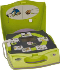 Zoll - Adult Pad Defibrillator - Lithium 123 Battery Included, Includes Nylon Carrying Case - Makers Industrial Supply