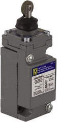 Square D - SPDT, NC/NO, 600 Volt Screw Terminal, Roller Plunger Actuator, General Purpose Limit Switch - 1, 2, 4, 6, 12, 13, 6P NEMA Rating, IP67 IPR Rating - Makers Industrial Supply