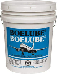 Boelube - 5 Gal Pail Lubricant - -20°F Max - Makers Industrial Supply