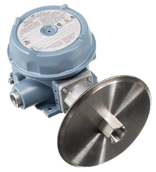 United Electric Controls - 80 to 1,700" wc VAC Adjustable Range, 2,000 Max psi, Explosion-Proof Pressure Switch - 1/2 NPTF - Makers Industrial Supply