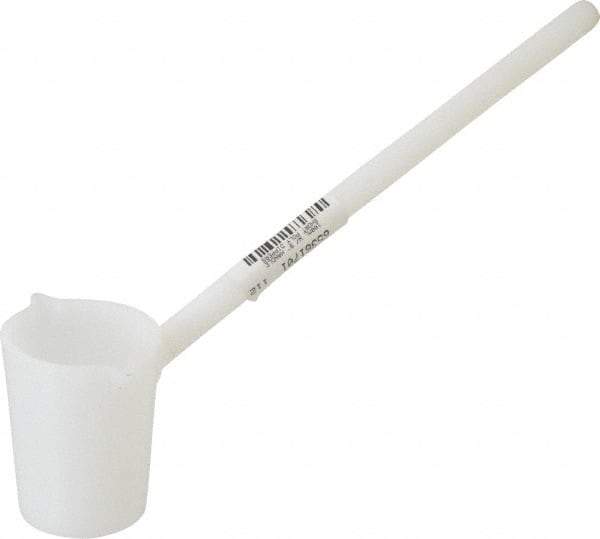 Dynalon Labware - 100 ml Polyethylene Short Dipper - 9" Long Handle - Makers Industrial Supply