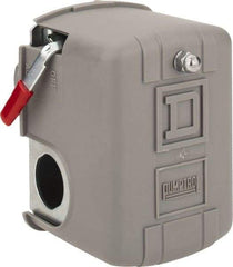 Square D - 1 and 3R NEMA Rated, 100 to 200 psi, Electromechanical Pressure and Level Switch - Fixed Pressure, 575 VAC, L1-T1, L2-T2 Terminal, For Use with Square D Pumptrol - Makers Industrial Supply