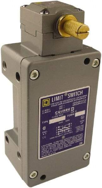 Square D - SPDT, 2NC/2NO, 600 Volt Screw Terminal, Rotary Head Actuator, General Purpose Limit Switch - 1, 2, 4, 6, 12, 13, 6P NEMA Rating, IP67 IPR Rating - Makers Industrial Supply