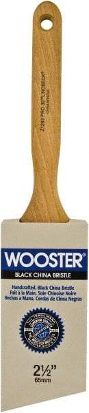 Wooster Brush - 2-1/2" Angled Hog Sash Brush - 2-15/16" Bristle Length, 7-7/8" Maple Fluted Handle - Makers Industrial Supply