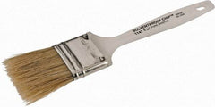 Wooster Brush - 1-1/2" Flat Hog Chip Brush - 1-11/16" Bristle Length, 4-5/8" Plastic Beavertail Handle - Makers Industrial Supply