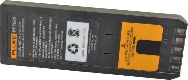 Fluke - Calibrator NiMH Battery Pack - Use With 700 or 740 Series Documenting Process Calibrators - Makers Industrial Supply