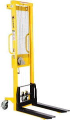 Vestil - 770 Lb Capacity, 59" Lift Height, Portable Workstation Manually Operated Lift - Makers Industrial Supply