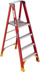 Werner - 96" 5 Step Ladder - 300 Lb Capacity, 72" Platform Height, 30-1/2" Base Width x 54-3/4" Depth - Makers Industrial Supply