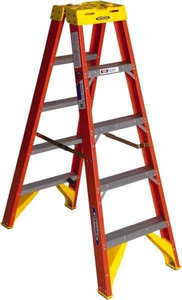 Werner - 4 Steps, 5' High, Type IA Rating, Fiberglass Step Ladder - 300 Lb Capacity, 21-5/8" Base Width - Makers Industrial Supply