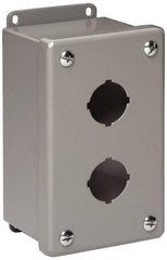 Cooper B-Line - 1 Hole, 1.203 Inch Hole Diameter, Stainless Steel Pushbutton Switch Enclosure - 4 Inch High x 3-1/4 Inch Wide x 3 Inch Deep, 12, 13 NEMA Rated - Makers Industrial Supply