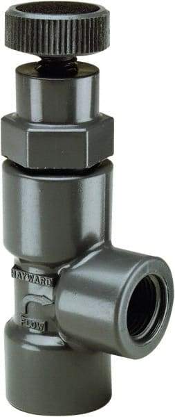 Hayward - 150 Max psi Angle Globe Pressure Reducing Valve - 3/4" Threaded Connection - Makers Industrial Supply