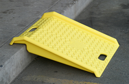 POLY CURB RAMP - Makers Industrial Supply