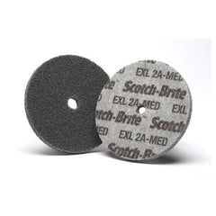 Scotch-Brite EXL Unitized Wheel XL-UW 2A Medium 3″ × 1/4″ × 1/4″ - Makers Industrial Supply